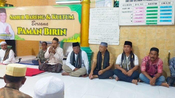 Bupati HST H Aulia Oktafiandi Sambut Gubernur Kalsel H Sahbirin Gelar Sahur Bersama di Mahang Paku