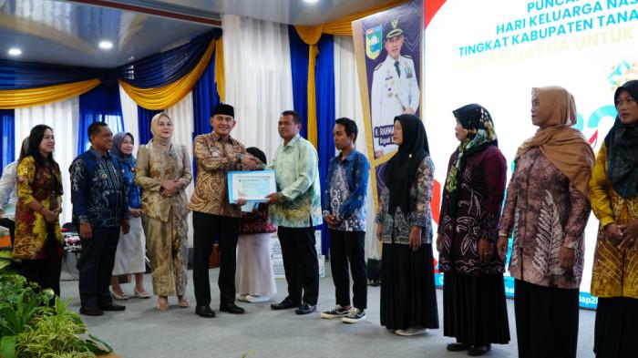 Gaung Harganas di Tanahlaut, Hadirkan Pelayanan KB Gratis Hingga Lomba Penyuluh KB