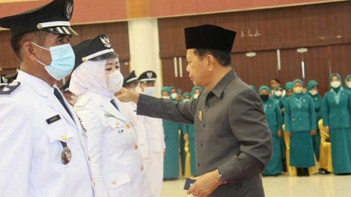 60 Kades Dilantik. Kadis PMD Tapin : Jauhi Korupsi, Kolusi dan Nepotisme