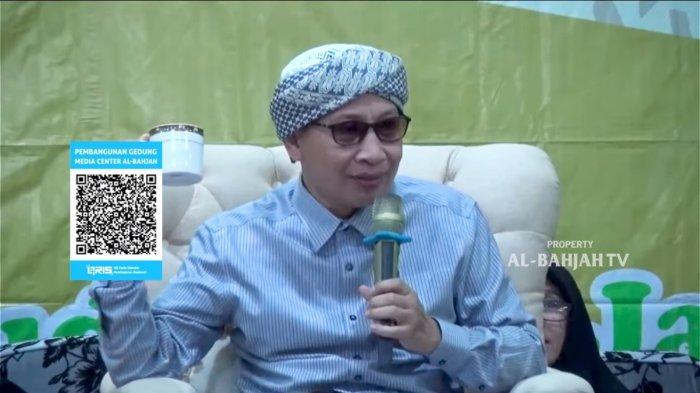 Waktu Terbaik Shalat Zuhur Muslimah di Hari Jumat, Simak Penjelasan Buya Yahya