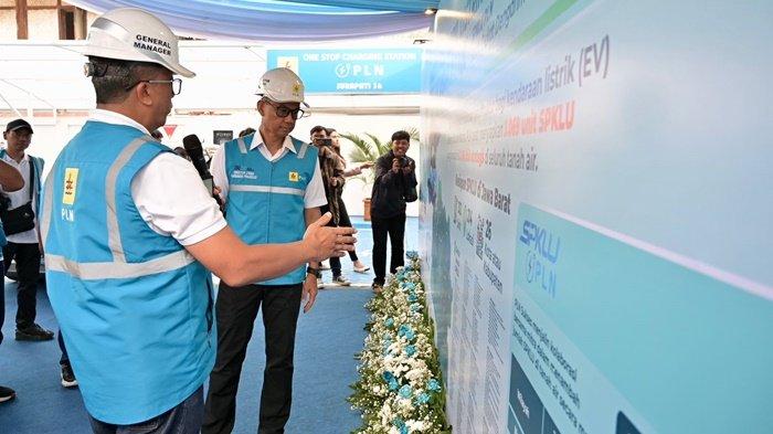 Tinjau SPKLU Bandung, Dirut PLN Pastikan Seluruh Infratruktur EV Siap Layani Masyarakat 24 Jam