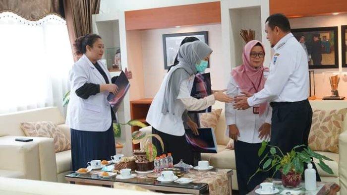 Selesai Mengabdi di RSHHB Kandangan dan Puskesmas Nagara, 7 Dokter Internship Pamit