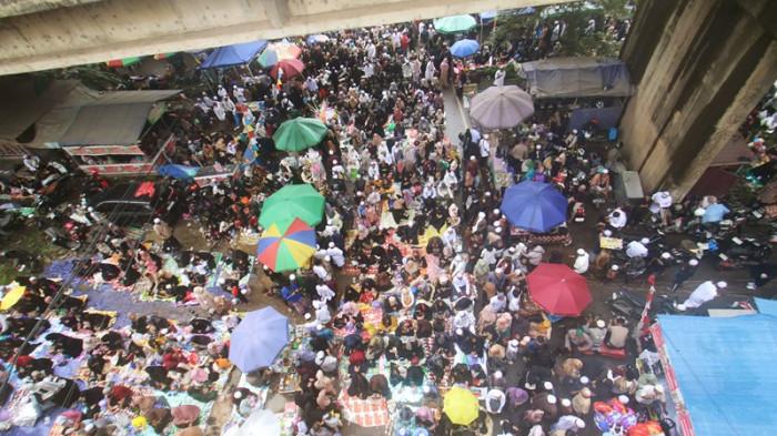 Puncak Haul Habib Basirih Banjarmasin Usai, Jemaah Mulai Terurai, Perlahan Membubarkan Diri