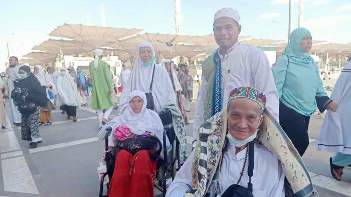 Jemaah Haji HSS dan Batola Salat Arbain di Masjid Nabawi Madinah, Sebanyak 40 Waktu
