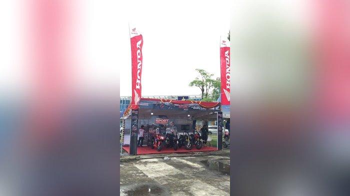 Digelar Bertepatan Imlek 2023,  Honda Sport Moto Show di Citra Land Diwarnai Aksi Barongsai