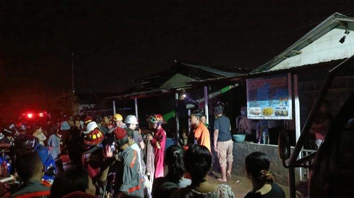 Wanita Penderita Stroke di Pontianak Terjebak Api, Begini Aksi Berani Warga Selamatkan Korban