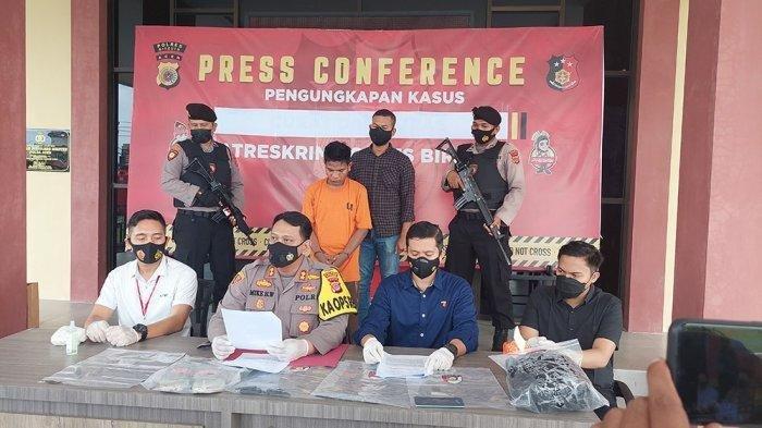 Gegara HP Pria Ini Nekad Bunuh Sahabat, Sempat Ikut Shalati Jenazah Korban Sebelum Ditangkap