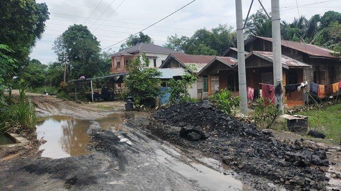 Tambang Ilegal Batu Bara di Balangan Bikin Jalan Lingsir-Banua Anyar Rusak, Begini Kondisinya