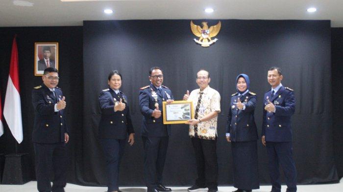 Puncak Peringatan HDKD ke 77, Kanwil Kemenkumham Kalsel Borong 9 Penghargaan