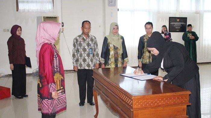 Notaris Cuti, Kanwil Kemenkumham Kalsel Lantik Notaris Pengganti