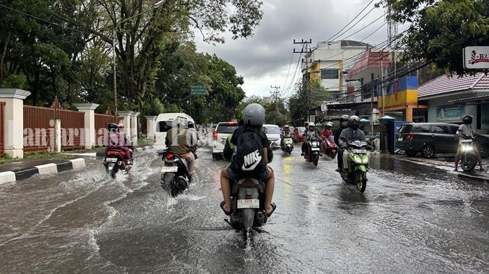 Kalsel Masuki Masa Peralihan, BMKG Minta Waspadai Hujan Ekstrem Lokal