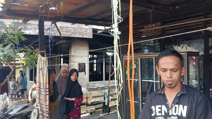 Kebakaran di Martapura Ludeskan Rumah Pembuat Bumbu Dapur, Uang Saku untuk Umrah Turut Hangus