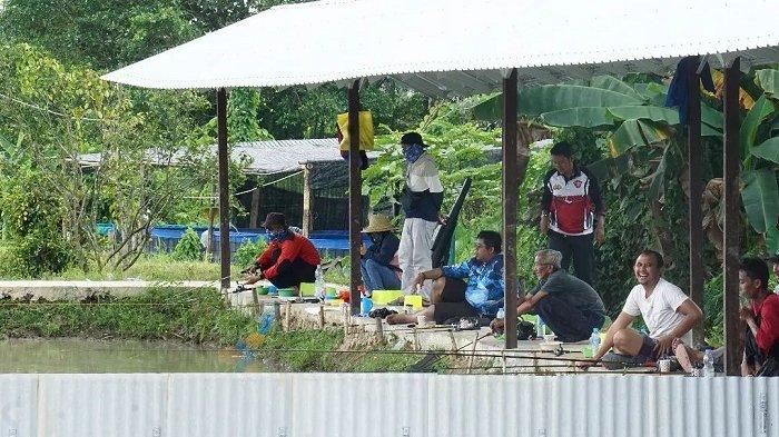 Wisata Kalsel - Hilangkan Penat, Memancing dan Makan di Lesehan Jack Kolam Bincau Kabupaten Banjar