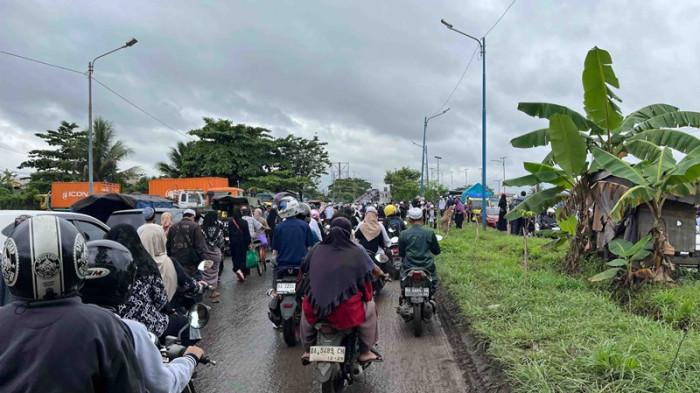 Kemacetan Warnai Puncak Haul Habib Basirih Banjarmasin 2025, Jalur Sungai Jadi Pilihan