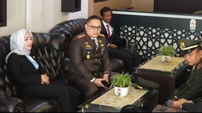 Ketua DPRD Barito Kuala (Batola), Ayu Dyan Liliana menghadiri upacara gabungan