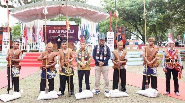 Sepekan Kirab Pemilu 2024 di Kabupaten Tapin, KPU Targetkan Partisipasi Pemilih Meningkat