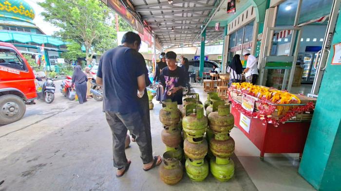 Awasi Pendistribusian Gas LPG 3 Kg dan Pupuk Bersubsidi, Disdag HSS Kumpulkan Agen dan Pangkalan