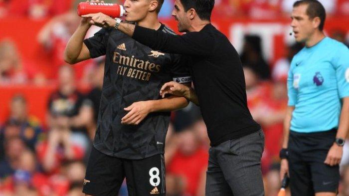 Beda Nasib Jose Mourinho dan Arteta Efek Kesal Wasit, Pelatih AS Roma Didenda, Bos Arsenal Santai