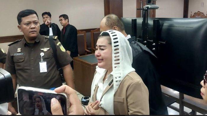 Hakim Vonis Wanita Emas 5 Tahun Penjara, Juga Bayar Uang Pengganti Rp 17,5 Miliar