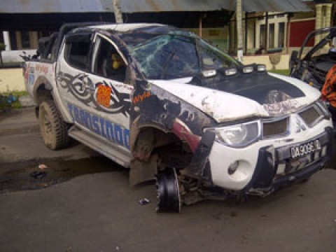 Strada Terguling di Guntung Payung, Penumpang Cidera