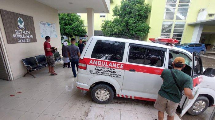 Kecelakaan Maut di Jalan A Yani, 2 Korban Meninggal Dibawa Pihak Keluarga Menuju Rumah Duka di Tapin