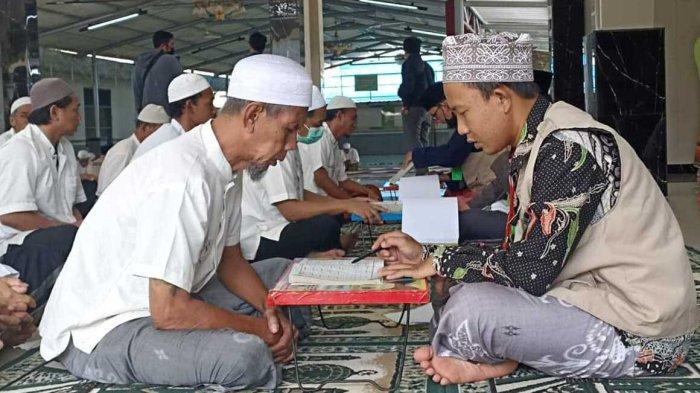 Mualaf Semangat Tunaikan Puasa Meski Hari Pertama Hanya Kuat Sampai Azan Zuhur