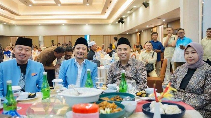Jelang Pemungutan Suara Pilgub Kalsel, Begini Momen Kehangatan Muhidin-Hasnur dan Acil Odah-Rozanie