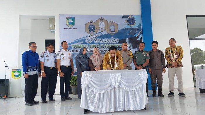 Resmikan Terminal Tipe C di Desa Ambungan, Pj Bupati Tala Ingatkan Dishub Soal Calo