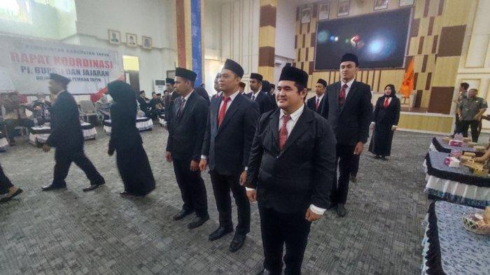 Bawaslu Tapin Lantik 36 Panwascam, Berikut Komposisi Existing dan Anggota Baru