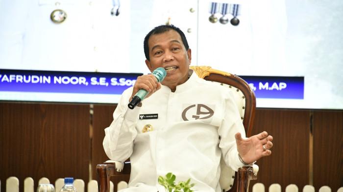 Paparkan - Bupati HSS Syafrudin Noor berikan paparan kepada pejabat di lingkup Pemkab HSS.