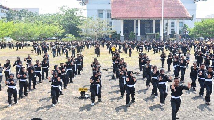 Bakal Pecahkan MURI, 10 Ribu Pesilat Berkumpul di Kantor Gubernur Kalsel