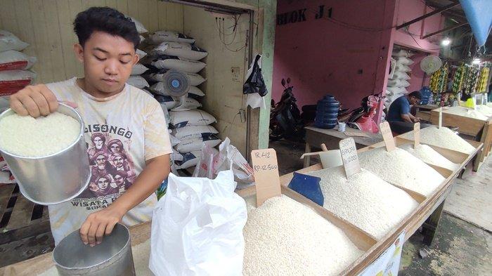 Khawatir Stok Beras SPHP Mulai Menipis, Kadiskoperindag Kotabaru Berharap Ini ke Bulog