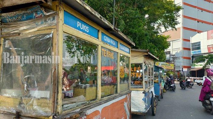 Berjualan Selama 43 Tahun, PKL di Kawasan Taman Kamboja Banjarmasin Minta Disediakan Tempat