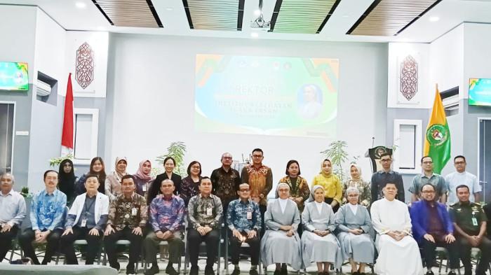 Pelantikan Rektor Institut Kesehatan Suaka Insan Banjarmasin, Sr Imelda Ingir 3