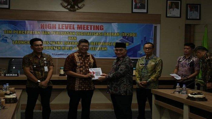 Dukung Digitalisasi, Pemkab HSS Luncurkan QRIS Pembayaran Pajak dan Retribusi