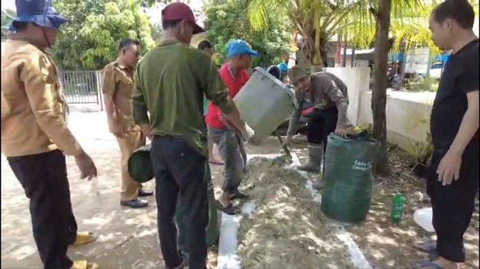 Bantu Petani, Pria Asal HSU Ini Buat Aplikasi Pengukur Komposisi dalam Pembuatan Pupuk Kompos