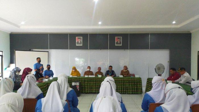 Pembukaan dan Serah Terima Stase KKLB Mahasiswa Profesi Ners FK ULM