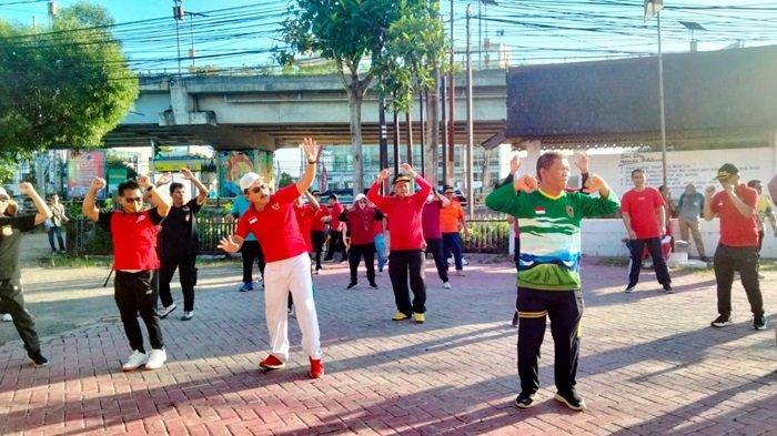 Hindari Ketegangan Pasca Pemilihan Umum, Kesbangpol Kalimantan Selatan Lakukan Senam Bersama