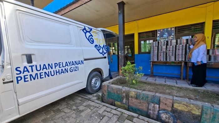 SPPG Semayap Kotabaru Distribusikan MBG Untuk 3B, Begini Teknis Penyalurannya