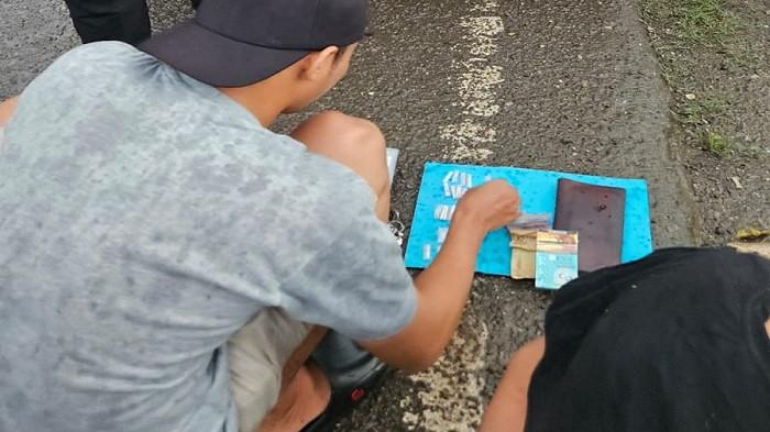 Dicegat Polisi Saat Naik Trail di Jalan Lingkar Barabai, Pria Asal HST Ini Bawa 31 Paket Sabu