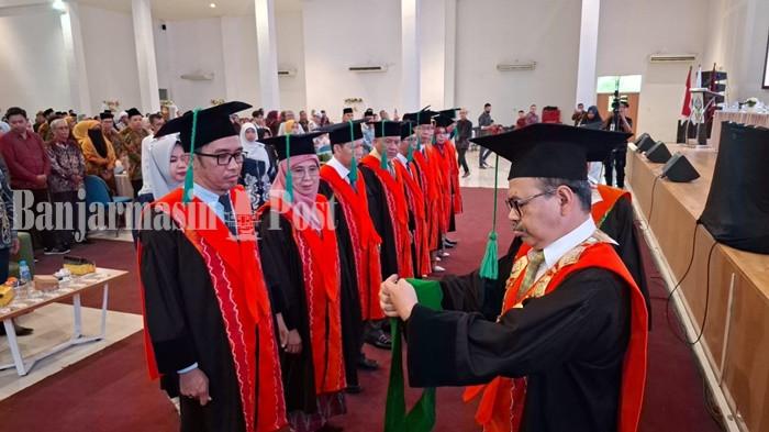 9 Guru Besar UIN Antasari Dikukuhkan, Prof Mujib: Bukan Soal Jumlah, Tetapi Kualitas Keilmuan