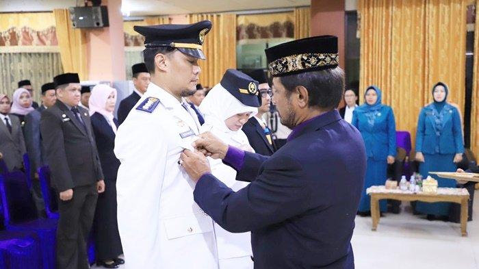 Penjabat Bupati HSU Ingatkan tentang Kinerja pada Pejabat Administrator dan Pengawas yang Dilantik