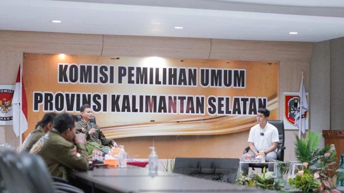 Setelah Perbaikan Berkas, Balon DPD RI Asal HST Serahkan 3.430 Dukungan ke KPU Kalsel