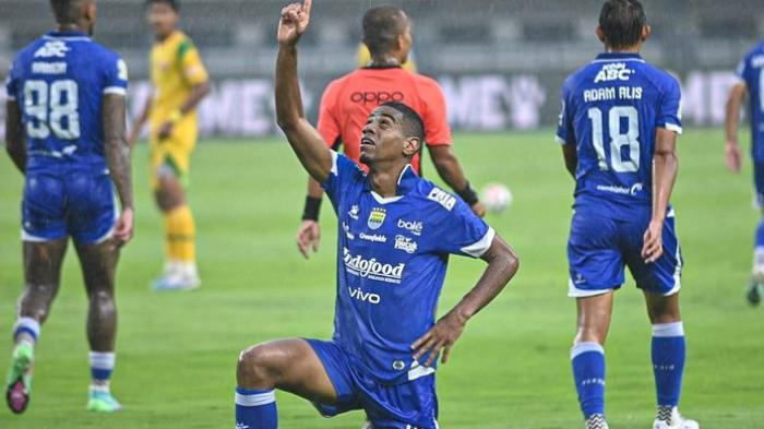 Statistik Head to Head Persib  Bandung vs Bali United, Pangeran Biru Masih Haus Kemenangan