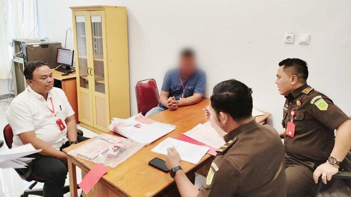 Kejaksaan Negeri Tapin Terima Berkas Tahap 2 Mantan Kades Sawaja, Diduga Korupsi APBDes