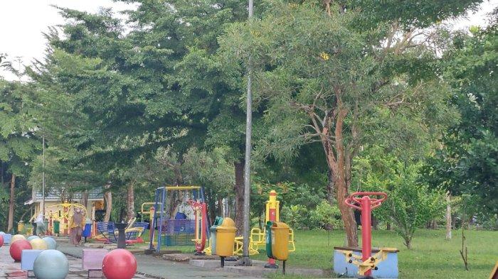 WISATA KALSEL: Tersedia Peralatan Olahraga Outdoor di RTH Al Munawarah Banjarbaru