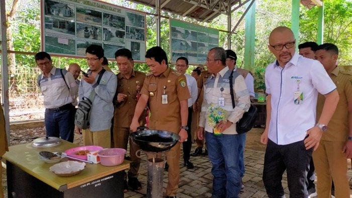 Naikan Upah dan Janjikan Umrah, Bupati Hadi Targetkan Tahun Depan Balangan Raih Sertifikat Adipura