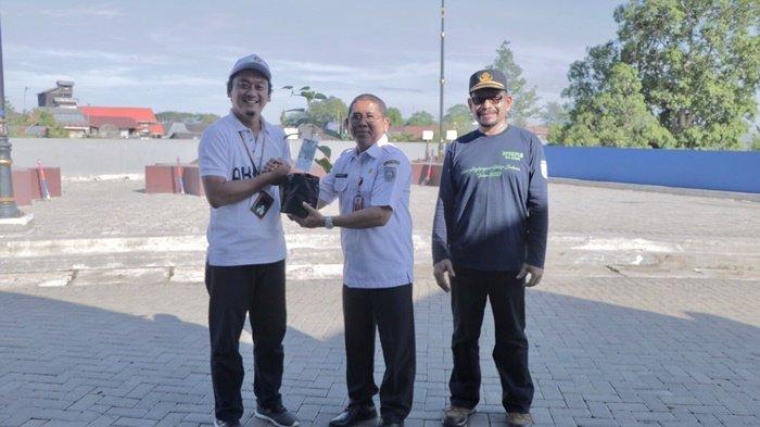 Pemkab Banjar Peringati Hari Lingkungan Hidup Sedunia, Tanam Bibit Zaitun hingga Kurma