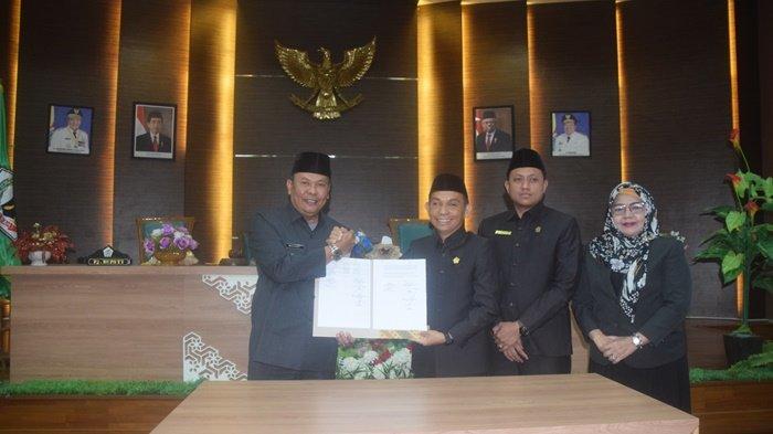 DPRD Batola Setujui Raperda Perubahan APBD 2023, Tim Banggar Bacakan Sejumlah Poin