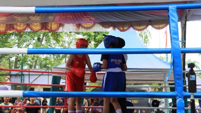 Puluhan Petinju Se- Kalsel Bertarung di Kejuaraan Tinju Piala Kapolres HSU, Tampilkan Keberanian